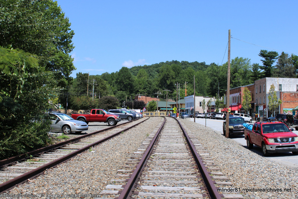 North towards Hendersonville